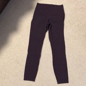 Lululemon Sz 6 7/8 purple align pant